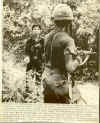 Viet Nam Hunting Knife Photo.jpg (151651 bytes)